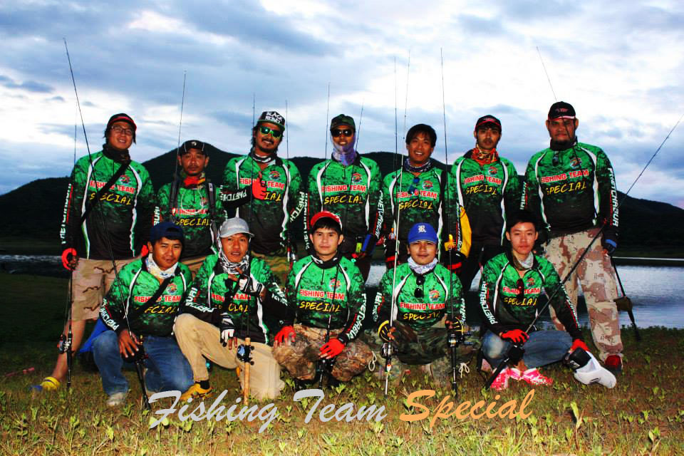 พวกเราทีมงาน Fishing Team Special เพชรบุรี ขอจบทริปนี้แต่เพียงเท่านี้คับ
 :prost: :prost:ขอบคุณน้าๆ