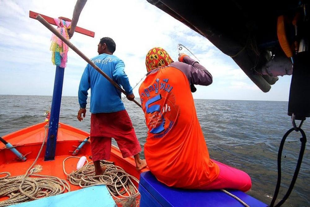 หัวเรือโวยวายครับ โดนกูละๆ55ขออภัยครับใช้คำไม่สุภาพครับ