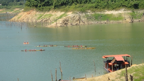 กลับมาทันได้ดูการแข่งเรืออีกหลายรายการ

ขอบคุณทุกท่านที่ติดตามครับ เดี๋ยวจะเอาภาพเก็บตกเก่าๆที่ไม่