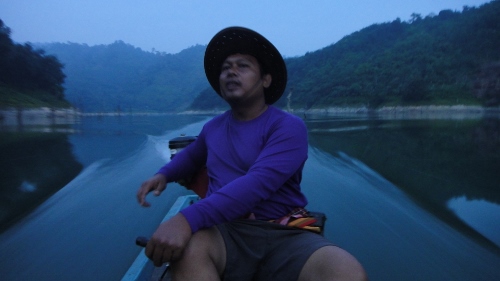 ใกล้ถึงแล้วสว่างพอดี

 :smile: :smile: