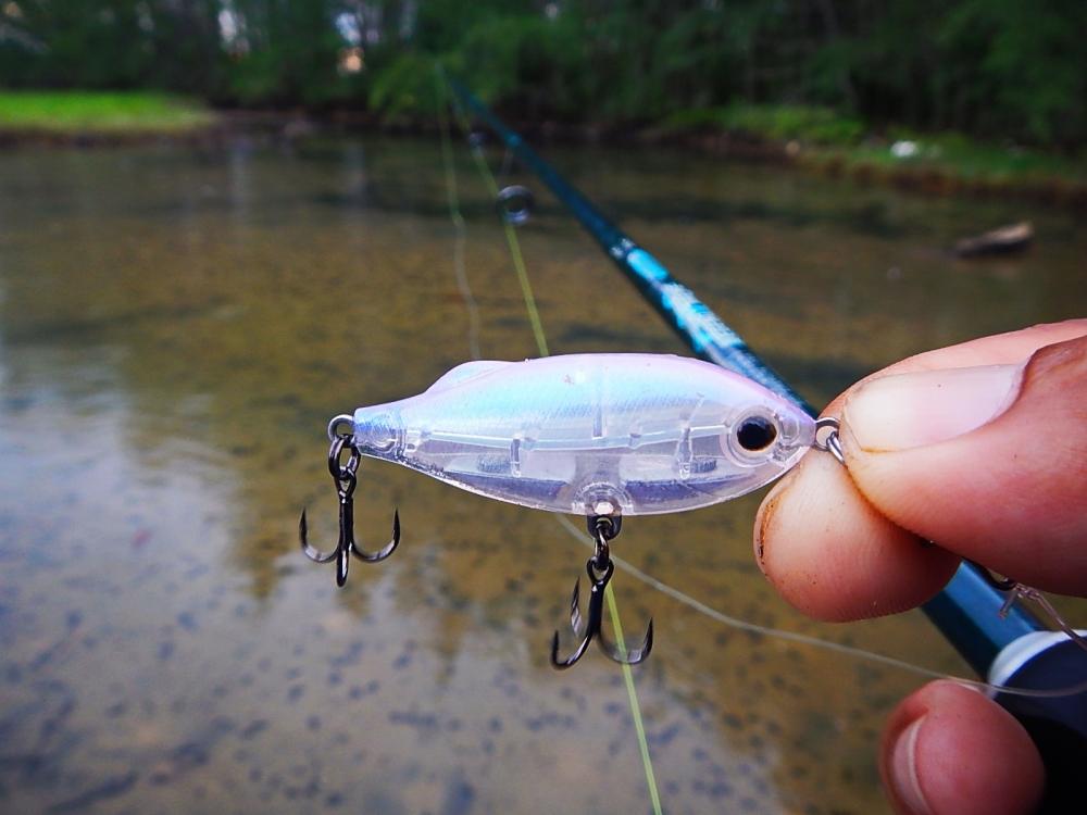 
 [center]ส่วนเหยื่อที่ผมใช้ ก็จะเป็นประเภทนี้ครับ  

[b]Tackle House - SHORES Sinking Pool Shad 