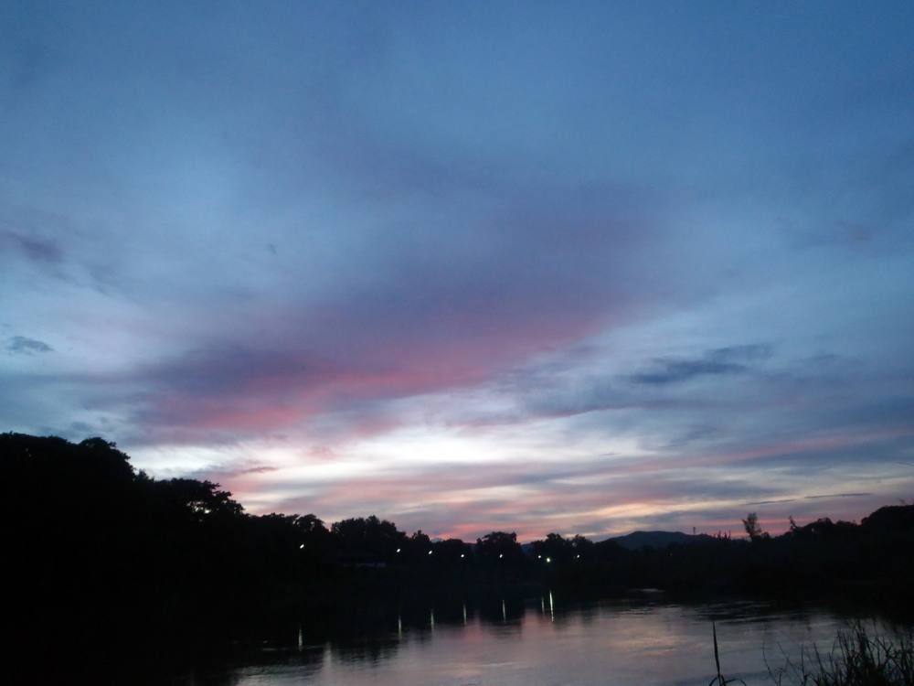 [center]วันนี้ก็ยังคงตามหาปลากระสูบไม่เจออยู่ดี
ดังนั้นผมจึงมีเป้าหมายไปยังลำน้ำสาขาดูว่าจะเจอกระสู