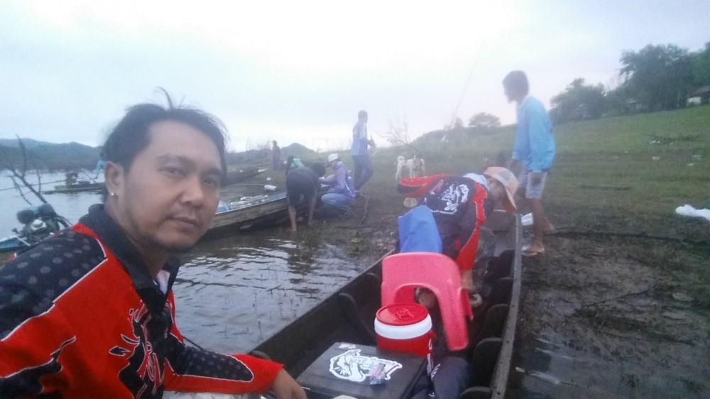 มาต่อกันที่ทริปสุดท้ายเลยครับ
ทริปนี้ที่ เขื่อนปราณ 2วัน 1คืน
ขอลงภาพไปอย่างรวดเร็วนะครับ :grin: