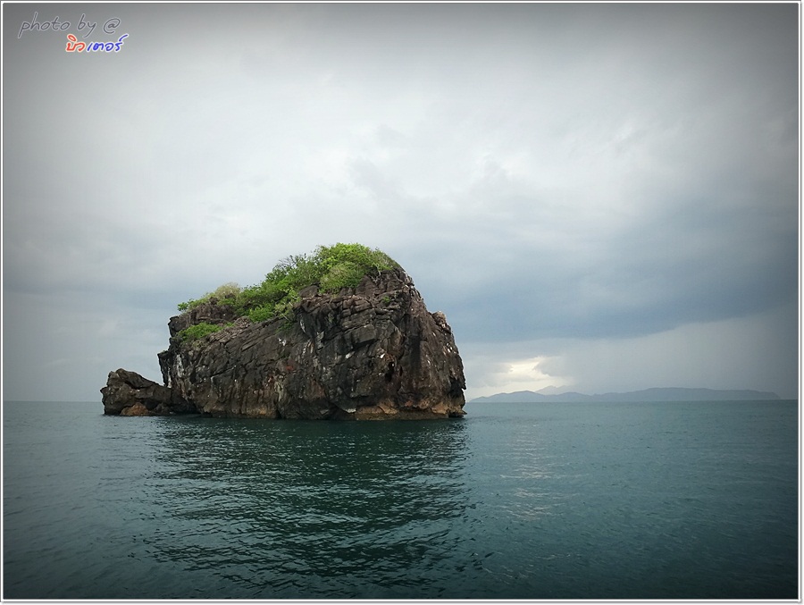 
 [b]ฝนห่านั้น เริ่มวนเวียนกลับมาหาพวกเราอีกครั้ง 

แล้วเราคงไม่แคล้ว กลายเป็น "สิงห์-คะนองน้ำ"