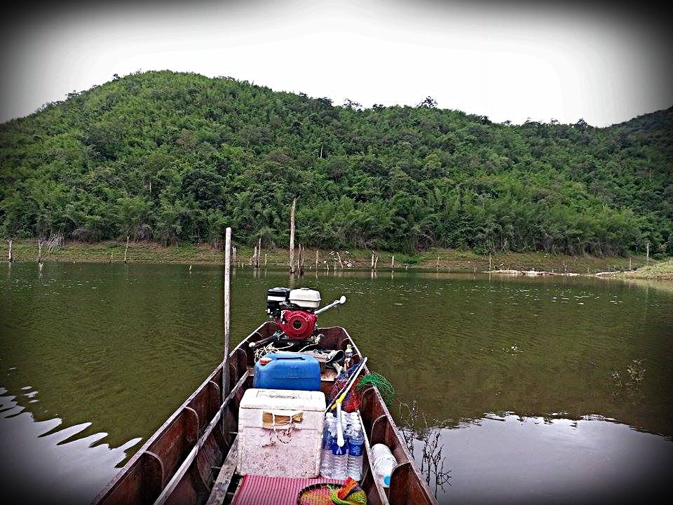  [b]เรามาดู  เรืออิกลำกันดีกว่า ลำนี้เป็น เรือไต่ แจ๊ค กับ น้ากิจ   ไต๋ก้ใหม่ พึ่งรับแขกครั้งแรก  ส่