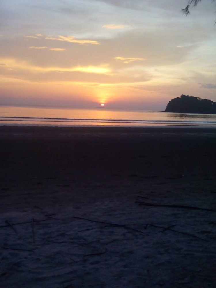 เพิ่มเติมบรรยากาสหมายสวยๆของผมยามเย็นครับ