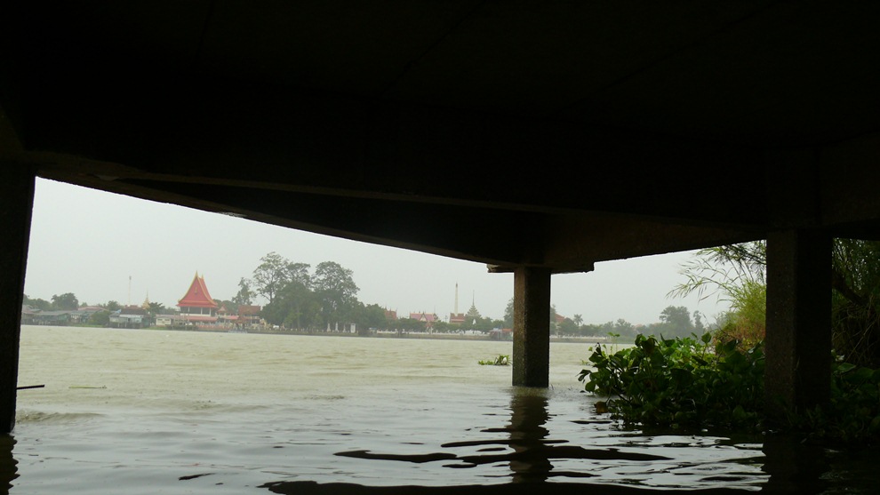 หลังจากนั้นฝนก็ตกลงมาหนักมากปลาก็ตกไม่ได้  :cry: :cry: :cry: :cry: :cry: :cry: