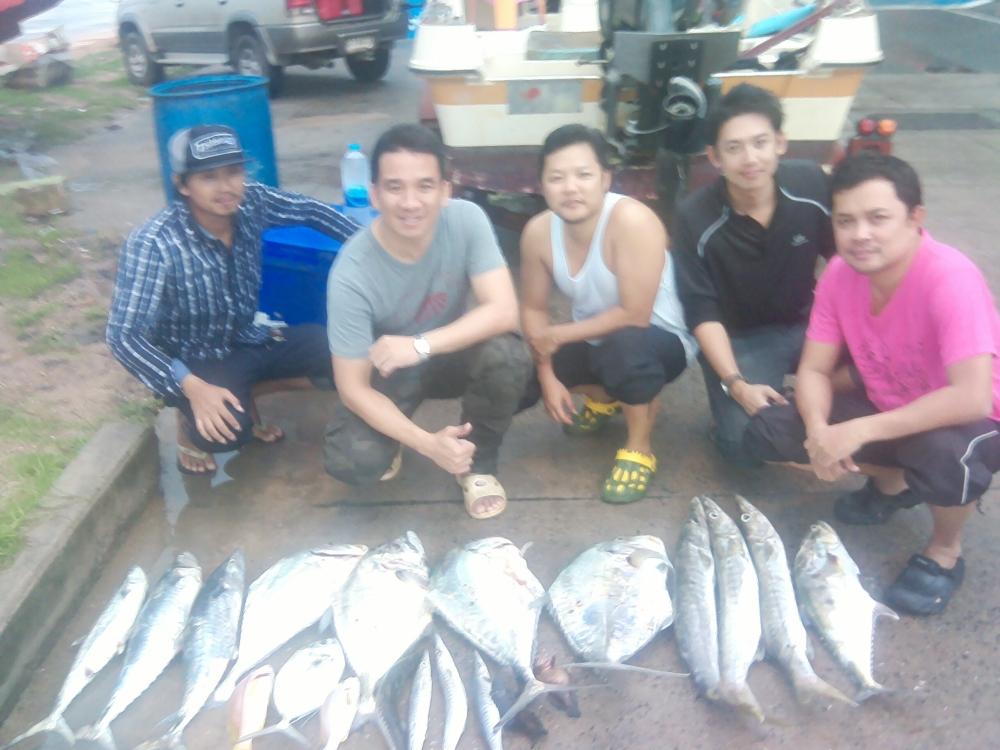 ปิดทริป กับ ปลารวมวันนี้ครับ  


 [b]ผลงาน jigging  ล้วนๆ ไม่มีเหยื่อสด  รายละเอียด PM หรือติดต่อ
