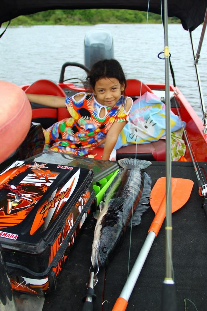 ไปกะลูกสาว..2 คน.....น้องฟ้า ตากล้องด้วยทริพนี้... :kiss: :kiss: