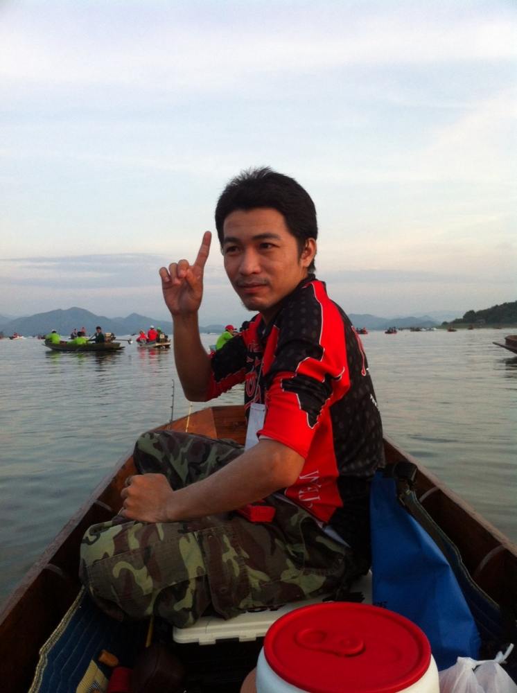 ส่วนน้าโจ้ ลงคู่กับ โก๋หน่อง ครับ