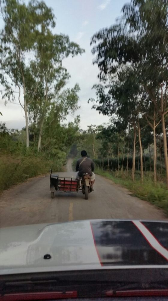 น้าโต้งมารับแล้วครับ มีรถพ่วงนำทางครับผม