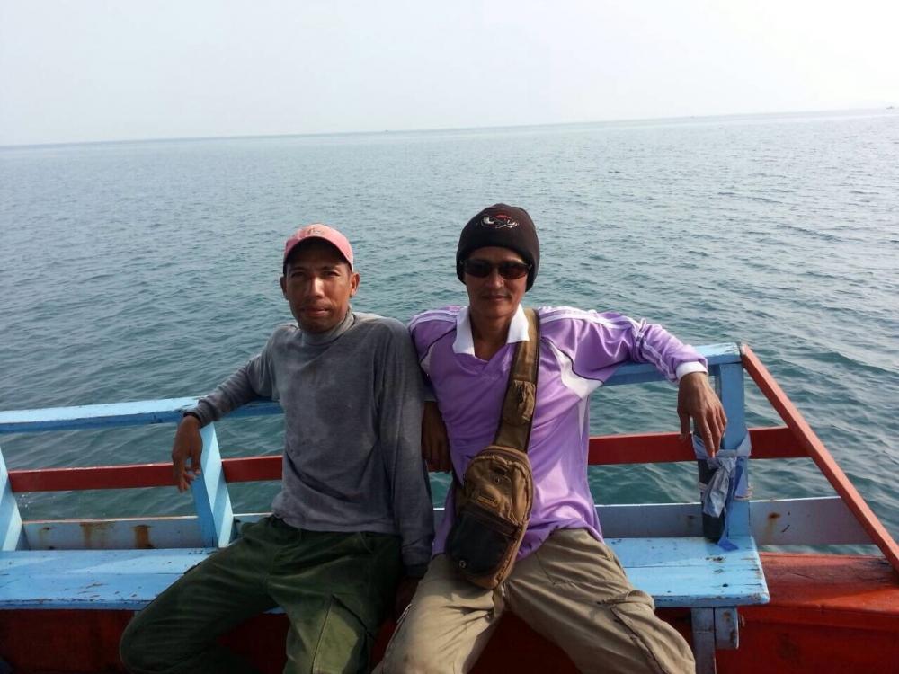 ผมเองกับเพื่อนน้าเห่ขอโทษด้วยจำชื่อบ่ใด้