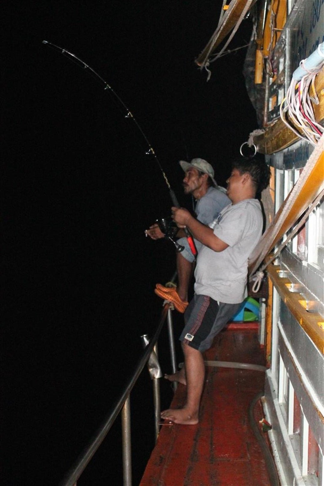 อ้าว ช่างไดร์เอาอีกแล้ว ทริปนี้มันฮ๊อตจริงๆ :laughing: :laughing: :laughing: