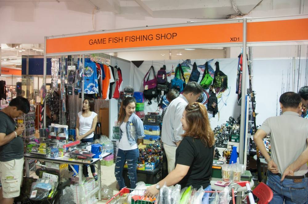 เดินดูร้านอื่นบ้าง เริ่มจาก Game Fish Fishing Shop