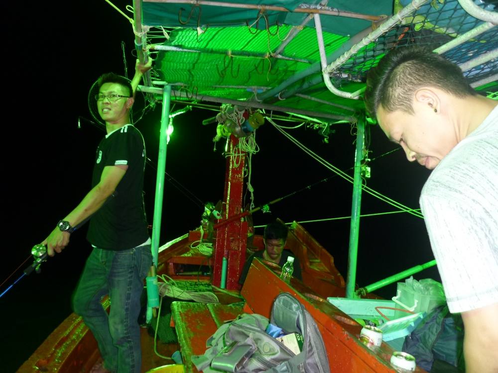 เริ่มรู้สึกดีแร่ะ กูไม่น่าจะเมาเรือแร่ะ มันละงานนี้ :cheer: :cheer: :cheer: