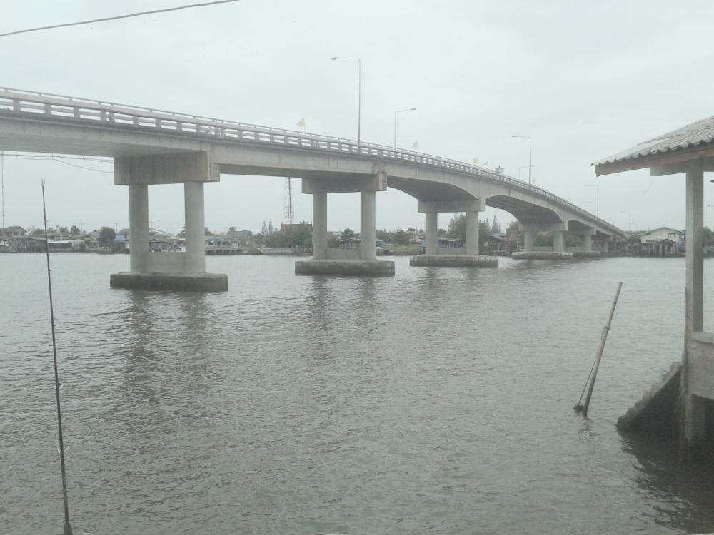 สะพานอ่าวบางตะพูน