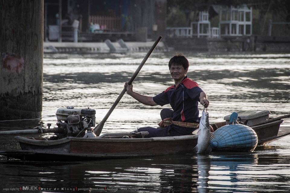เรือตกกระพง กับปลากระพง จากแม่น้ำแม่กลอง  :laughing: :laughing: :laughing: