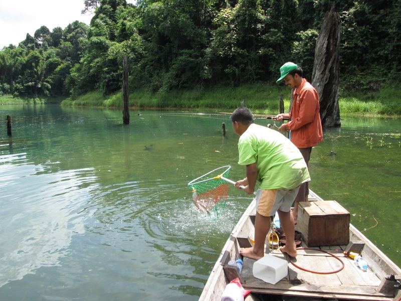 เสียงเอ๊ะอะท้ายเรือเอ้าใครโดนละ  :cheer: :cheer: