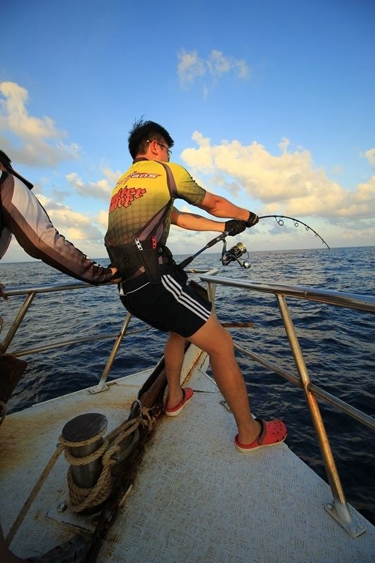 ท่านี้เป็นท่าที่หนักมาก ขาสั่นผับๆเลยขอบอก

Rod : Spartans Monter Hunter pe4-8
Reel : Shimano Ste