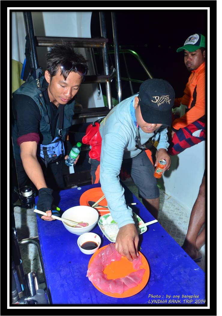ตาสว่าง....กับรสชาติขึ้นจมูกแซบนัว....ละครับ :laughing: