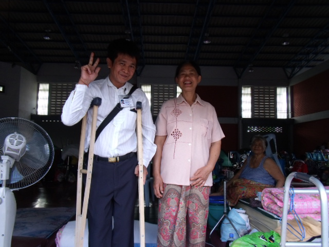 ท่านรองประธานชมรมฯ พี่อนัน พันธุเวศ ฉายา "แล้วแต่...ท่านประธาน"
 :smile: