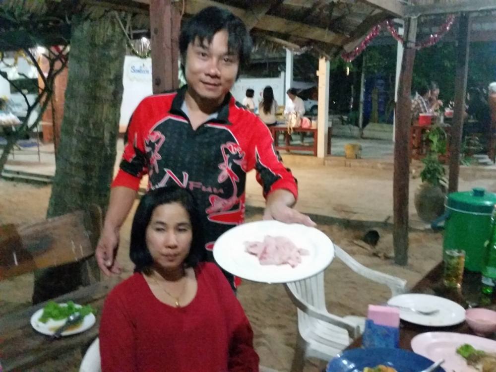   [b]ซาซิมิ ช่อนทะเล[/b] :umh: :umh: :umh: