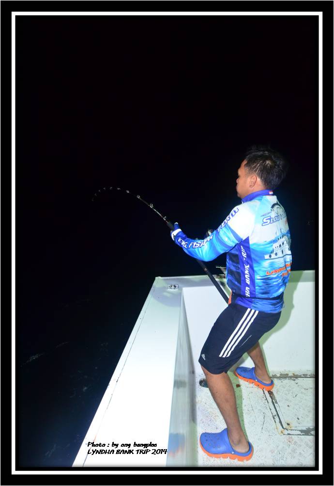 ผมเอาคันไซนิสแบรนด์นิวซีแลนด์  กับ รอก JM Jigging master PE3 มาลอง เล่น Slow jig ดูครับ....ลงไปโดนเล