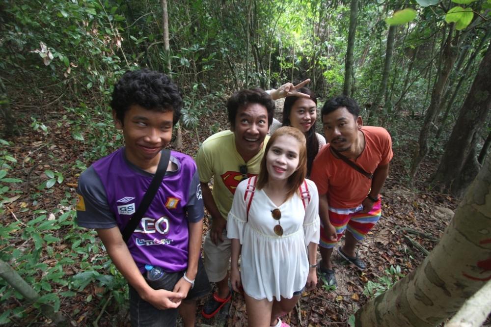  



[center][b]         ผ่านไป500เมตร ไหวอยุ่           [/b] [/center]


