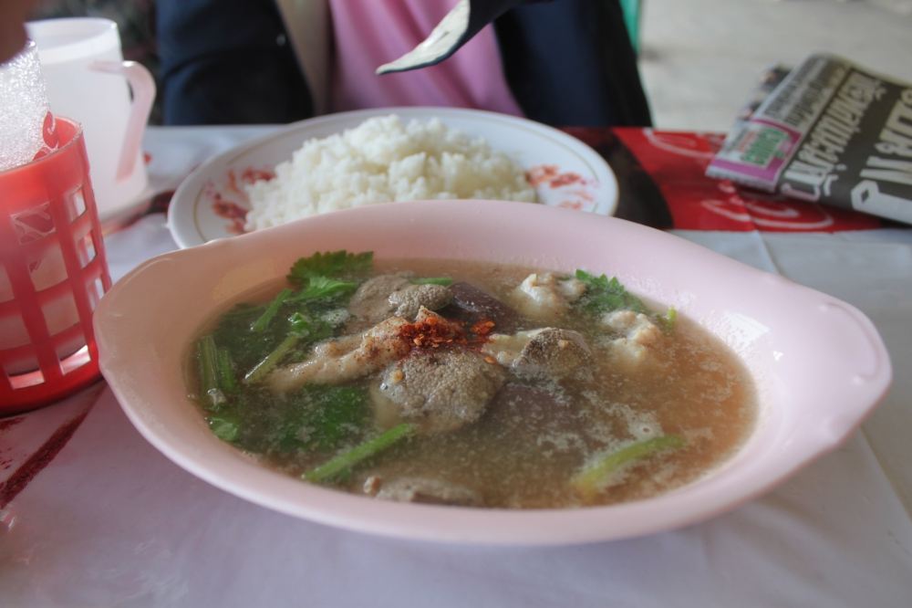 รองท้องก่อนนะครับ...อร่อยจรังครับยามเช้า.. :cheer: :cheer: :cheer: :cheer: :cheer: