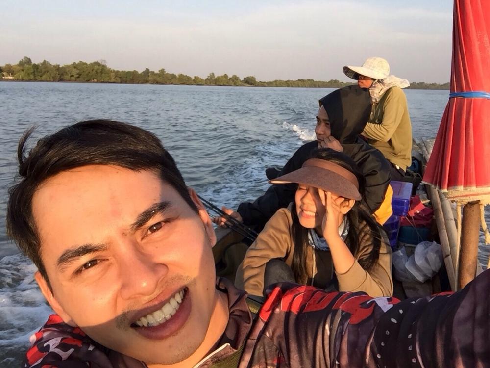  :grin:หลังจากนั้นก็เก็บเรือ หุบร่มเตรียมตัวกลับกันครับ :grin: