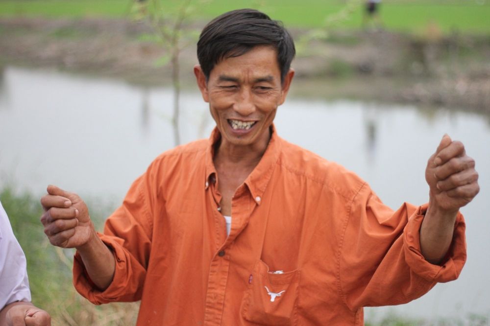 ตกตะลึงเลย ลุงแกว่างั้น  ลุ้นแทบแย่ว่าจะเล่าจบไม่จบ ต้องดูในคลิปครับ :laughing: :laughing: :laughing