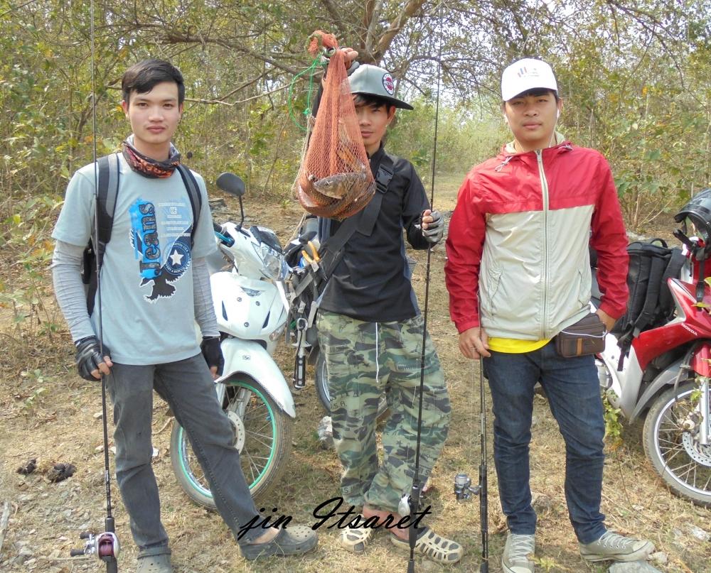 หลุดเยอะเพราะอ่อนเองครับ พักผ่อนวันว่างๆสบายๆครับเฮฮาตาม Fishing rider 
แบ่งเอากลับไปเป็นวีซ่าในการ