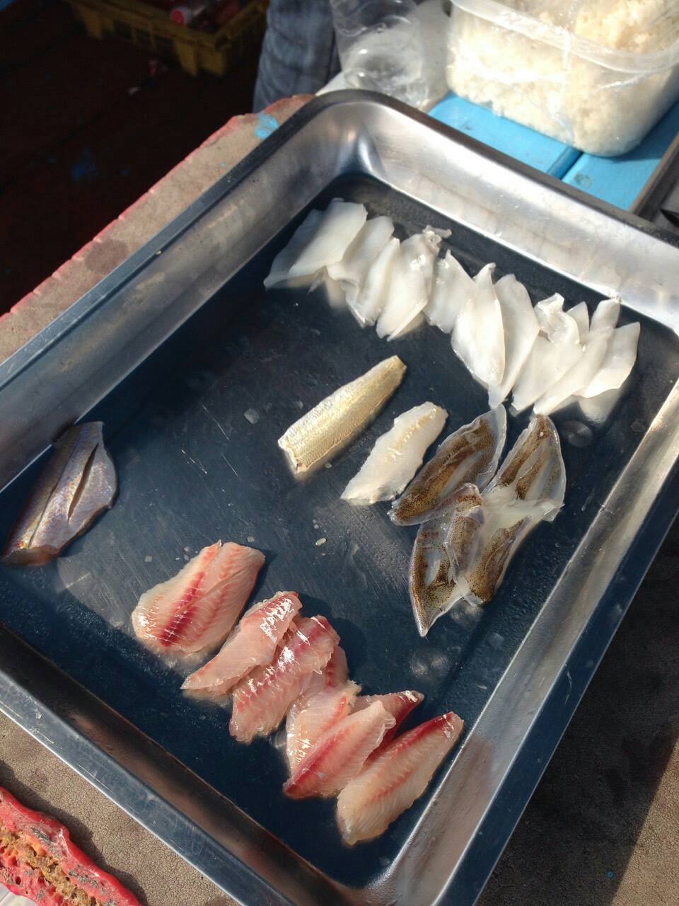 วัคถุดิบหลักวันนี้(รังแกเด็ก)
-ปลาหมึกหอม
-ปลาทรายแดง
-ปลาครืดคราด
-ปลาเห็ดโคน