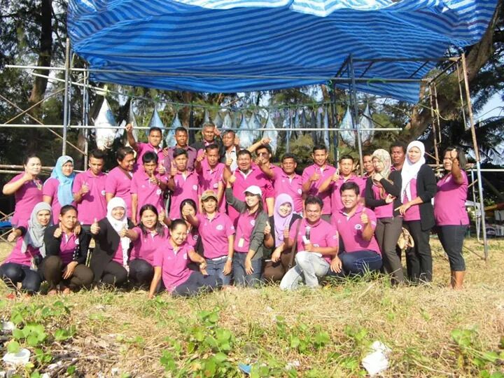 ขอขอบคุณ ผู้จัดการแข่งขัน อบต.ลิบงทุกท่านและกำนัน ผู้ใหญ่บ้าน รวมถึงแม่บ้านที่ทำกับข้าวอร่อยๆให้คับ 