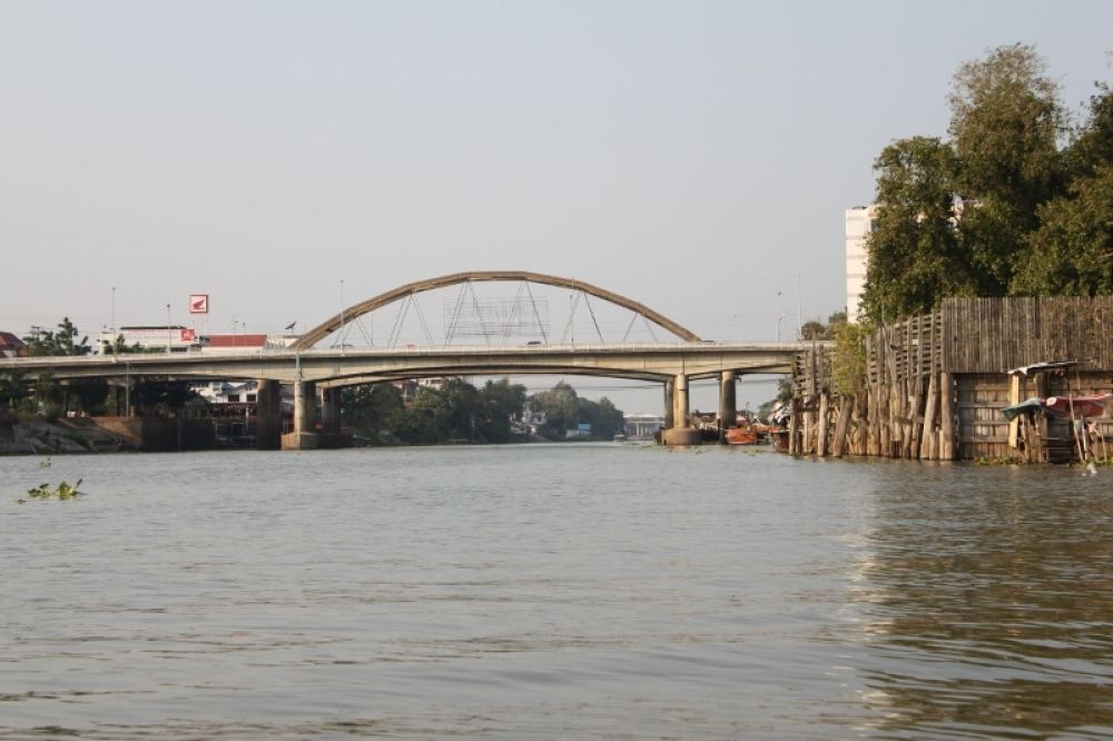 แล้วเราก้อล่องเรือมาตามแม่น้ำป่าสัก.......ใกล้ถึงเจ้าพระยาแล้วนะครับ..... :cheer: :cheer: :cheer: :c