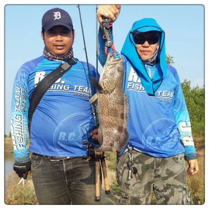 ทีมงาน RC fishing  จากสุพรรณ  ขอบคุนนะครับ