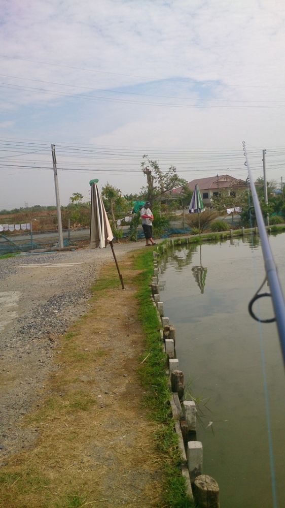 เพื่อนร่วมทริปคนที่ 2 น้องตุ้มเจ้าเก่าครับ

 :laughing: :laughing: :laughing:
