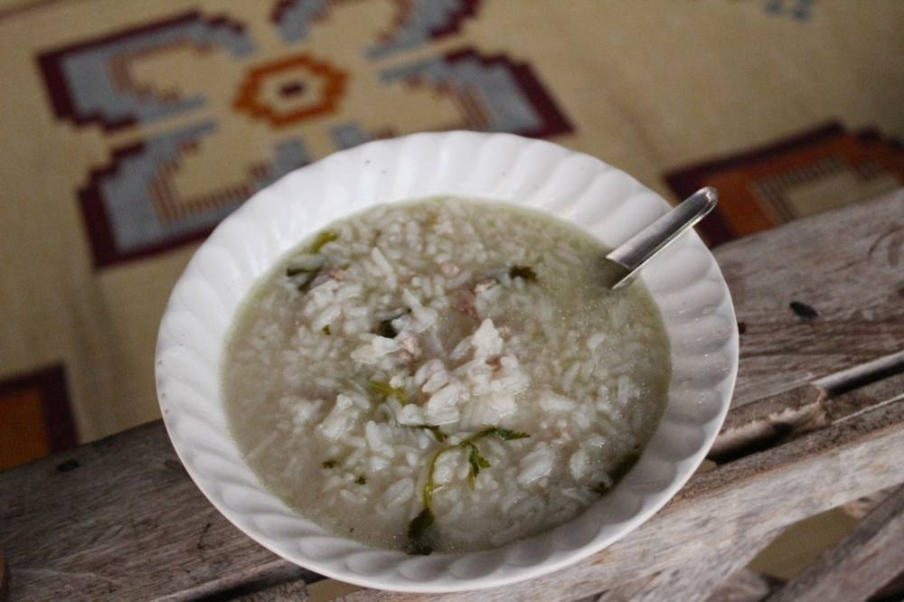 

ส่วนนี่ก็มื้อเช้า ข้าวต้ม หมูผัด สูตรไต๋หมาย :umh: :umh: :umh: :umh: :umh: