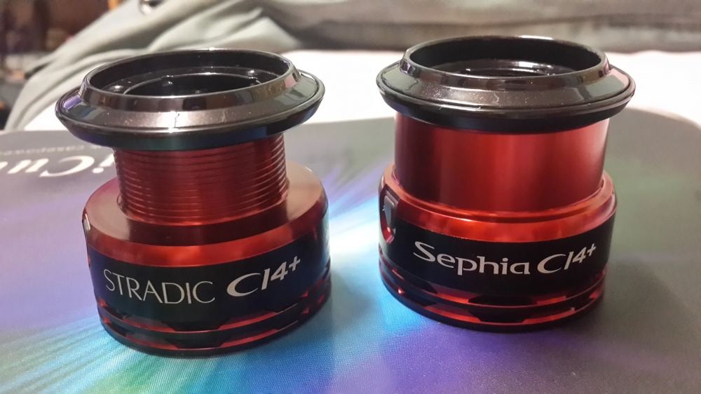 สปูล

ซ้าย STRADIC Ci4+

ขวา Sephia Ci4+