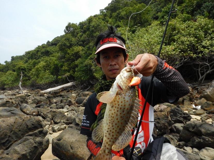 

ได้จากเหยื่อ: Rapala scatter rap crank 5 cm  :love: :love: :love:






