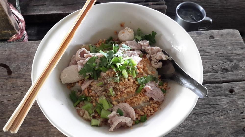  :love: แวะมาทานก๋วยเตี๋ยวป้าเพ็ญ :umh: :umh: