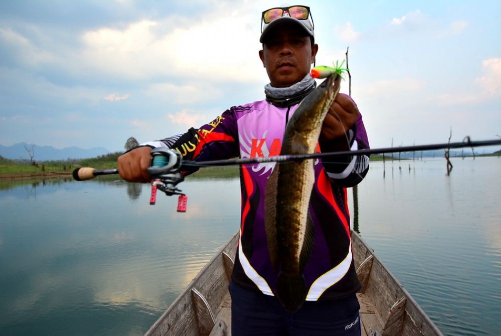  [center]
** St. criox Mojo Bass  10 -17 Lb.   6.6 Ft.

เวทนี้สำหรับงานเขื่อน....ใช้ได้คอบคุมเลยค