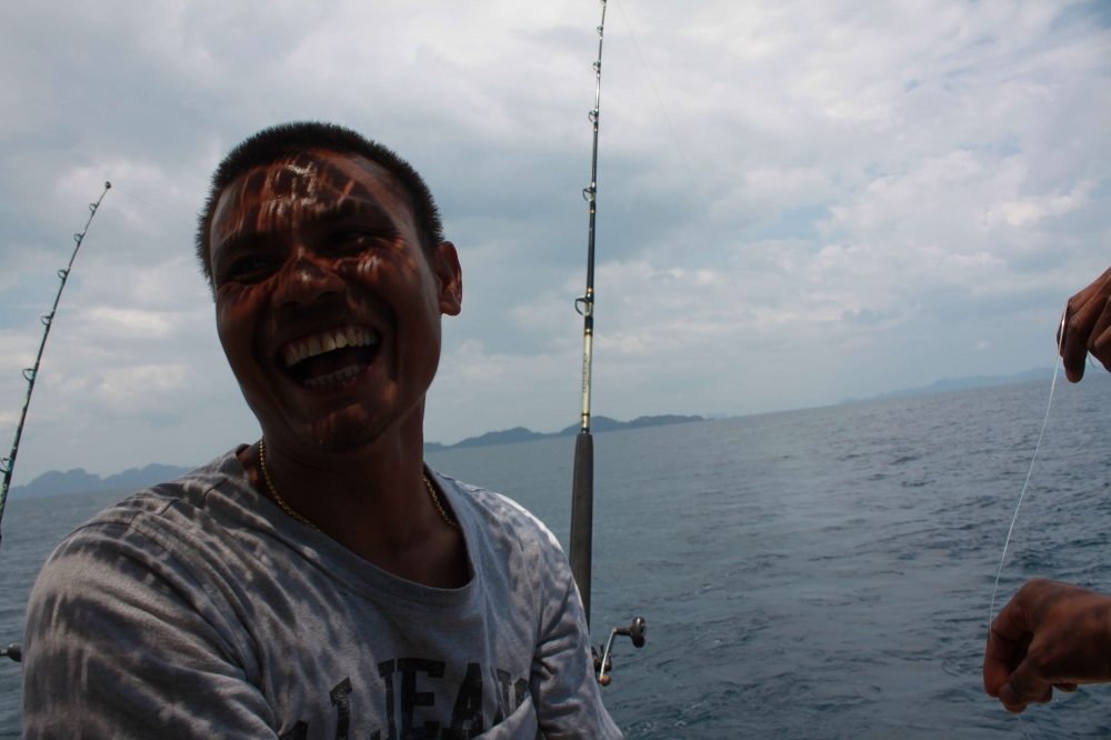 ทีมงานถึงกับหัวเรอะทันที  :laughing: :laughing: :laughing: :laughing: