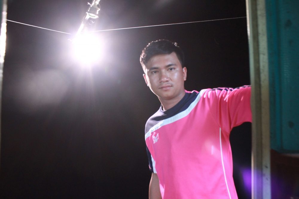 ไฟไดหมึกก็ได้เปิดสว่างทั้ง 2 ข้างลำเรือ สว่างมาก  :grin: :grin: :grin: :grin: