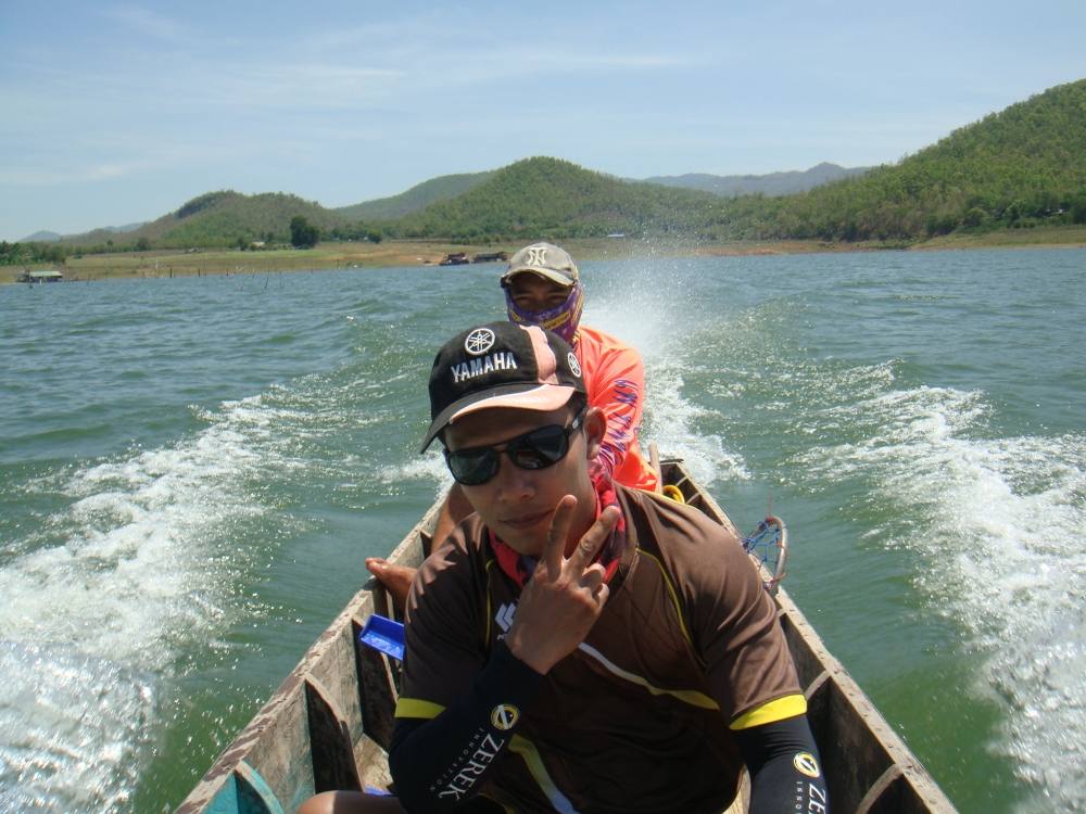 ไม่ไหวครับ ลมแรงกลับไปตั้งหลักก่อน  ลืมแนะนำ ไต๋วุฒิ เขื่อนศรี ฝีมือดีครับ