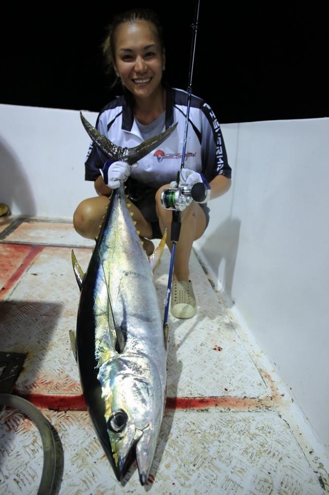 Rod:Spartans monter Slow Pe2
Reel:Shimano Ocea Jigger2000
Line:Shimano Ocea pe3 400m.
Lure: Spart