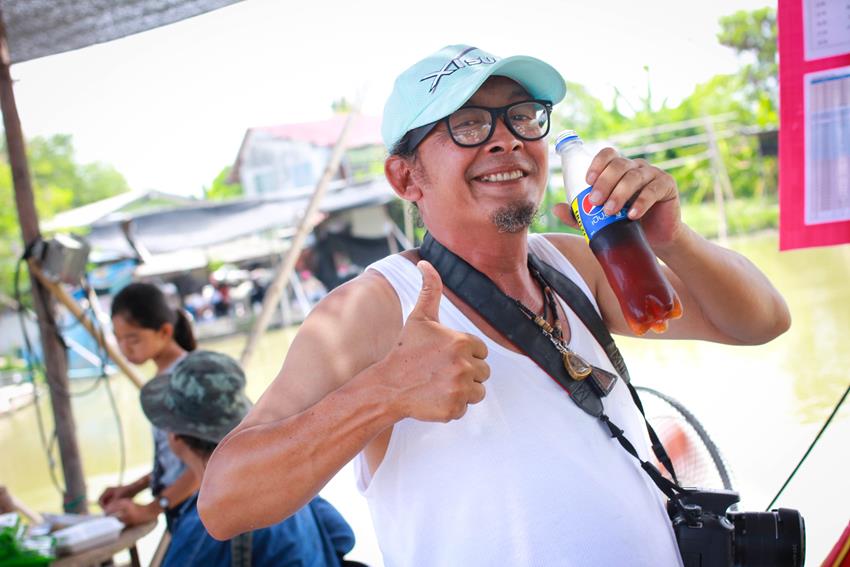 

สุภาพบุรุษ สุดหล่อเเห่งเมืองชล น้าป๊อกเก้า (สองเด้งครับ)  :grin: :grin: :grin: