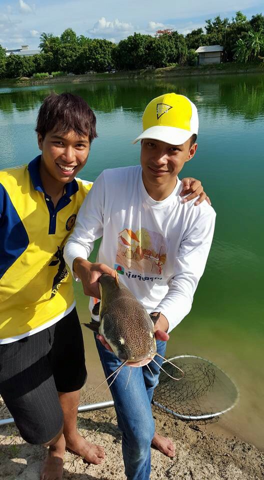 เเละเเล้วตัวเเรกก้มาคับ หนีเเห้วได้สำเร็จ