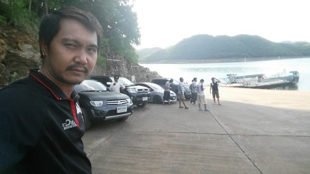  ตั้งขบวน  [b]เก็บภาพเป็นที่ระทึก เอ๊ย!!! ระลึก กันครับ[/b] :grin: