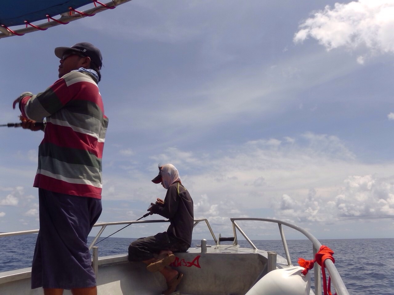 หัวเรือยังหาปลายู่เลย